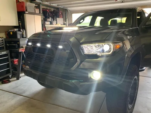 Miniatura 3 de iJDMTOY 35-966 Barra de Luz Scoop Compatible con Toyota Tacoma 2016 en adelante, Incluye (1) Barra de Luz LED de Alta Potencia de 60W, Soportes