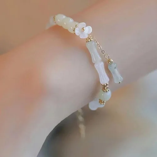 Miniatura 3 de Nyx&lvy Juego de pulseras de cuentas de cristal verde jade con dije, colección de 3 piezas, cadena dorada