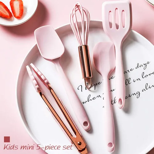 Miniatura 2 de Collfa Juego de cinco piezas de utensilios de cocina pequeños en color oro rosa y rosa, herramientas de cocina de silicona mini para niños, incluye
