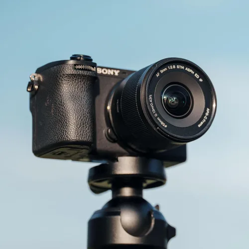 Miniatura 7 de VILTROX Lente F2.8 E de 0.354 in para Sony E, lente de enfoque automático APS-C Prime compatible con cámaras Sony E-Mount ZV-E10 FX30 ZV-E10