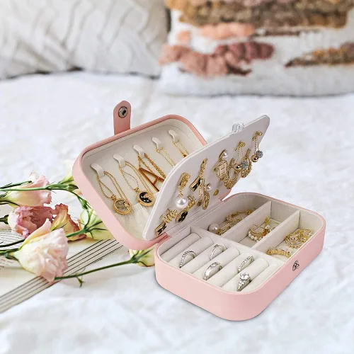 Miniatura 4 de Chelory Joyero pequeño para aretes anillos collares pulseras piel sintética portátil organizador de joyas de viaje para mujeres y niñas mini soporte