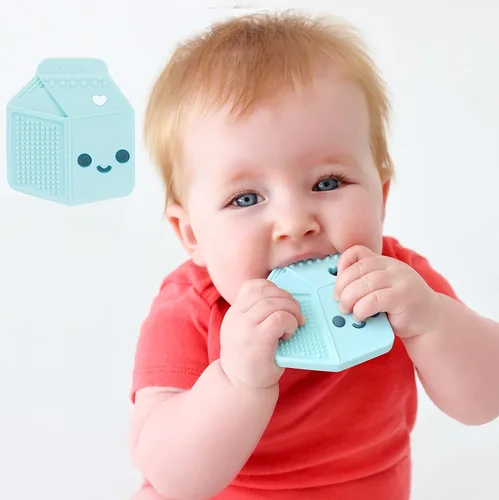 Nuby Mordedor de cartón de leche de silicona - Más de 3 meses