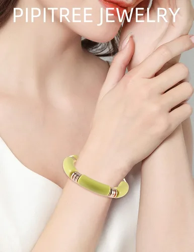 Miniatura 3 de PIPITREE Brazalete de tubo de bambú para mujer, grueso, curvado, apilable, acrílico transparente, cuentas coloridas, elásticas, pulseras de oro