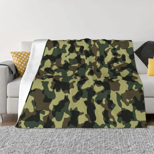 Manta de franela de 50 x 40 pulgadas, manta de forro polar de camuflaje suave y cómoda con pompones para exteriores e interiores