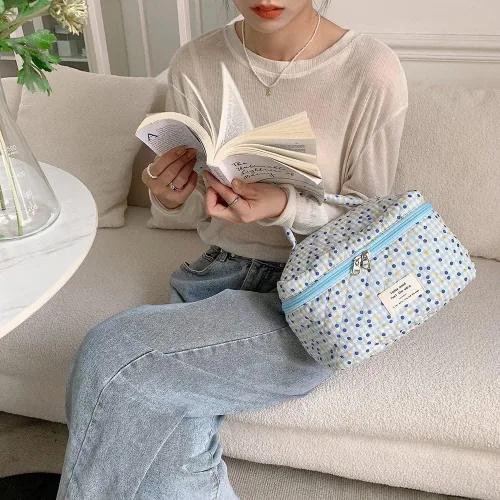 Miniatura 3 de Bolsa de cosméticos de viaje, bolsa de maquillaje de algodón, bolsa de aseo acolchada con hermoso patrón floral, bolsa de cosméticos de gran