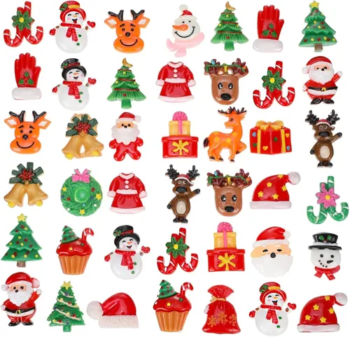 Miniatura 6 de WILLBOND 50 mini dijes de resina de Navidad para manualidades, adornos de resina con parte trasera plana, adornos surtidos en miniatura, Papá Noel
