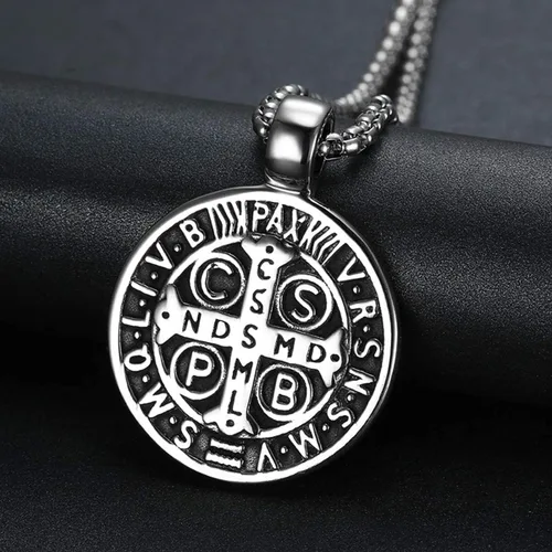 Miniatura 5 de Collar con colgante de exorcismo de San Benito para hombre, acero inoxidable, cruz católica romana, protección de demonios, cazador de fantasmas