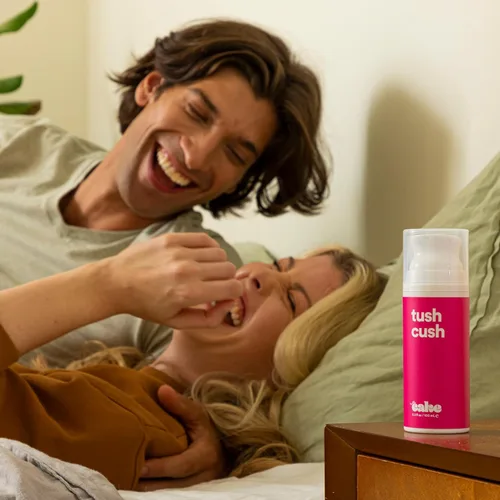 Miniatura 6 de Hello Cake Tush Cush, lubricante personal a base de silicona y agua, formulado para uso anal, lubricante híbrido para hombres, mujeres y parejas