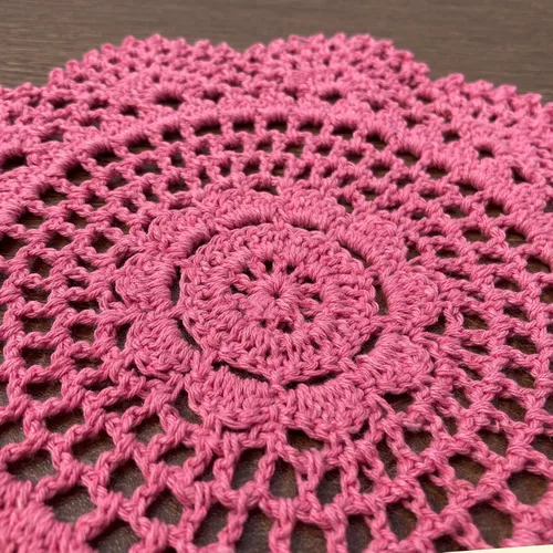 Miniatura 3 de Hsvanyr Juego de 2 manteles individuales redondos de algodón con diseño floral, juego de 2 manteles individuales de vidrio rosa para mesa de comedor
