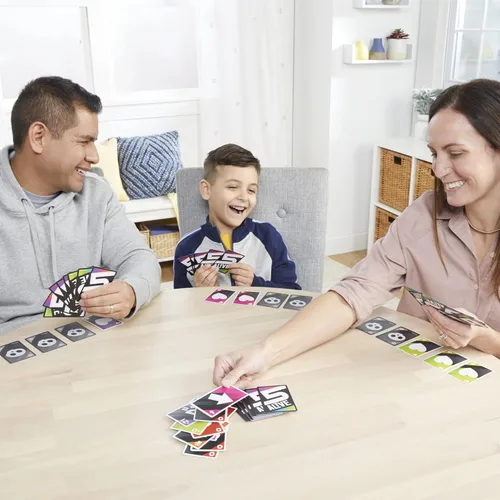 Miniatura 7 de Hasbro Gaming Juego de cartas de 5 vivos, juego de ritmo rápido para niños y familias, fácil de aprender, de 2 a 6 jugadores, divertidas actividades