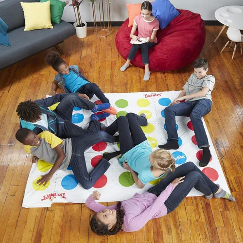 Miniatura 13 de Twister Ultimate: Alfombrilla más grande, manchas más coloreadas, familia, juego de fiesta para niños mayores de 6 años; compatible con Alexa