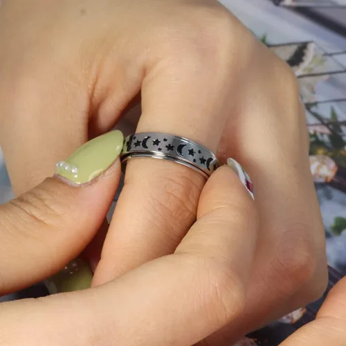 Miniatura 5 de OreilleStar Anillo de Ansiedad para Mujeres Anillo Fidget de Acero Inoxidable Juguetes Fidget para Adultos Anillos Giratorios Plateados Luna