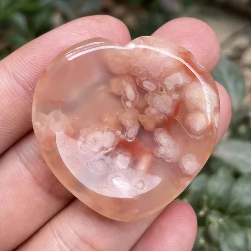 Miniatura 3 de Fekuar Piedra natural de flor de cerezo, ágata de cuarzo para el pulgar, tallada a mano, cristal curativo en forma de corazón, piedra para aliviar