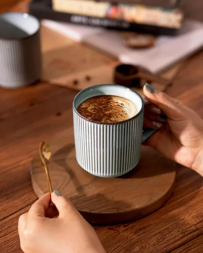Miniatura 5 de famiware Juego de Tazas de Café para 4, Tazas de Catering Star de 12 oz con Asa para Café, Té, Cacao, Leche - Juego de Vajilla de Cerámica de Gres