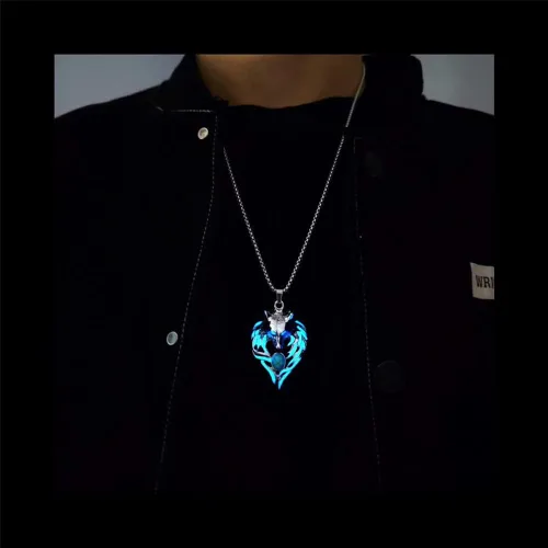 Miniatura 5 de Collar de lobo para mujeres y hombres, collar luminoso con colgante de cabeza de lobo vikingo, regalo de Halloween, joyería que brilla