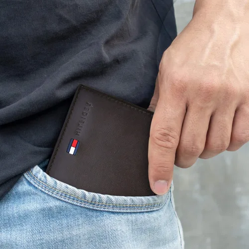 Miniatura 77 de Tommy Hilfiger Cartera de piel auténtica para hombre con ventana de identificación y múltiples ranuras para tarjetas