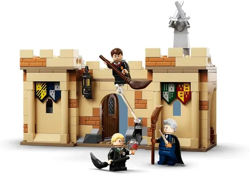Miniatura 7 de LEGO Harry Potter Hogwarts: First Flying Lesson 76395 Kit de construcción (264 piezas)