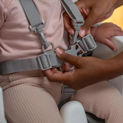 Miniatura 15 de Ingenuity SmartClean Trio Elite - Silla alta convertible 3 en 1 para bebé, silla para niños pequeños y asiento elevador de comedor, para edades de 6