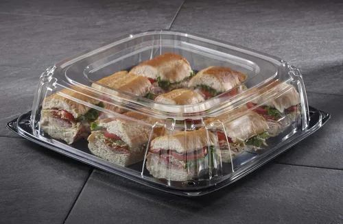 Miniatura 2 de Sabert Bandeja cuadrada UltraStack negra de 16 pulgadas con tapa transparente de cúpula de 3 pulgadas, plástico duradero, desechable, 25
