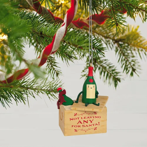 Miniatura 6 de Hallmark Keepsake Adorno Navideño 2023, A Case of Christmas Cheer, Divertido Adorno de Vino, Regalos de Vino