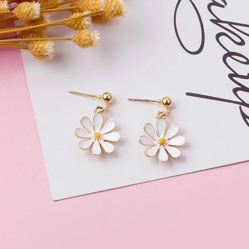 Miniatura 6 de Aretes de tuerca con diseño de margarita. Bonitos aretes colgantes de crisantemo con diseño de flor de sol para mujeres y niñas