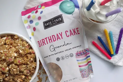 Miniatura 7 de Safe + Fair - Granola de Pastel de Cumpleaños, sin gluten, vegano y a base de plantas con chispitas naturales, 0g de grasas trans, sin OGM, kosher