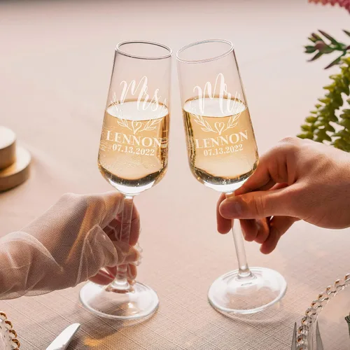 Miniatura 5 de Juego de 2 copas de champán personalizadas, copas florales de Mr & Mrs para novia y novio, registro de bodas por nombre de la novia, regalo Mr & Mrs