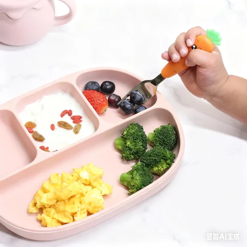 Miniatura 3 de Ginbear Utensilios para niños pequeños con estuche, cucharas y tenedores no tóxicos para niños a partir de 18 meses, bonito juego de cubiertos