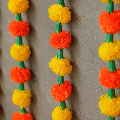 Miniatura 12 de Desi Favors Guirnaldas de caléndula naranja de 6 pies Guirnalda de flores artificiales Decoración de boda india Hosuewarming, guirnaldas