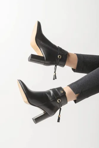 Miniatura 6 de JATAREA Botines y botas de cuero para mujer