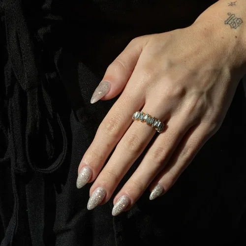 Miniatura 2 de Uñas postizas a presión de color almendra mediana, color dorado champán, brillante, kit de puntas de uñas postizas con mini lima de uñas, ajuste
