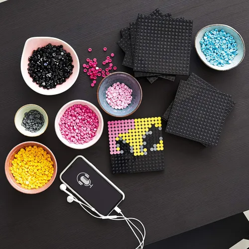 Miniatura 6 de LEGO Art Andy Warhol's Marilyn Monroe 31197 Kit de construcción coleccionable para adultos; un excelente regalo para adultos para hacer