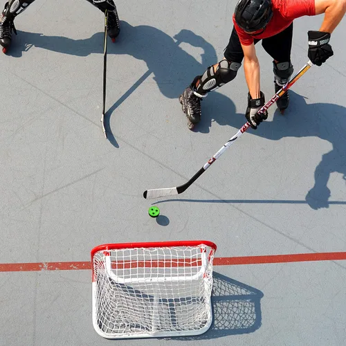 Miniatura 6 de Franklin Sports NHL Street Hockey Puck - X3 Roll-a-Puck Outdoor Roller Hockey Puck - Official Size Street Hockey Puck - Green