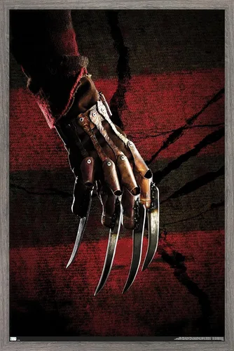 Trends International A Nightmare on Elm Street - Póster de pared a rayas a mano, 22.4 pulgadas de largo x 14.7 pulgadas, versión enmarcada en madera