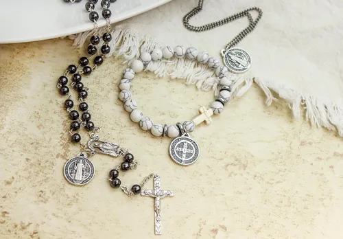 Miniatura 7 de Caritas et Fides Paquete a granel de 100 Medalla de San Benito Medalla redonda de plata oxidada de 34 pulgadas para collar, medallas para joyería