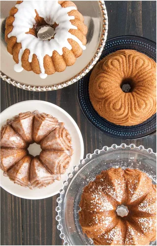 Miniatura 2 de Nordic Ware 91377 Nordicware Molde Cuarteto Bundt de 9 Tazas, Dorado
