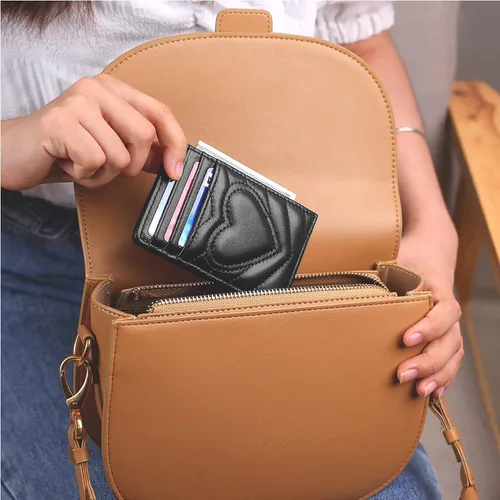 Miniatura 6 de Cartera acolchada de cuero con bloqueo RFID