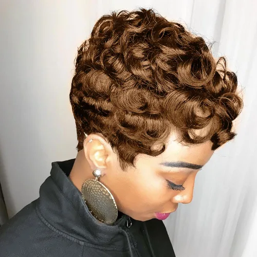 Miniatura 8 de MOONSHOW - Pelucas cortas de corte Pixie para mujeres negras, peluca de corte Pixie marrón Short Pixie Wigs for Black Women Natural Layered Short