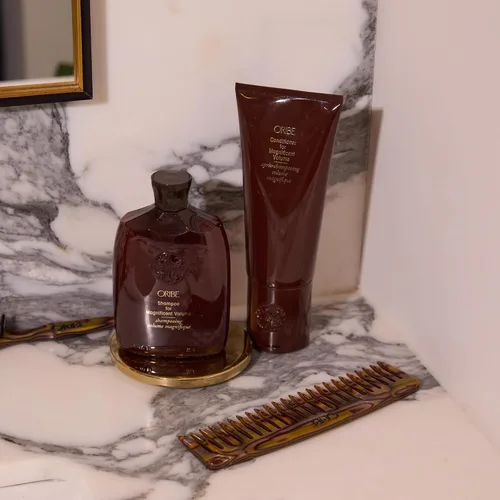 Miniatura 4 de Champú y acondicionador ORIBE para un volumen magnífico: añade volumen y volumen