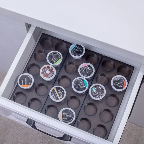 Organizador de almacenamiento de cápsulas de café para cajones de cocina de 20 K CUP, bandeja de plástico premium con alfombrilla antideslizante