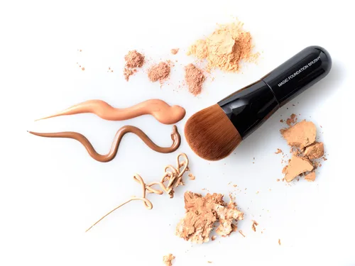 Miniatura 3 de Mágica brocha Jacqueline Kalab para aplicar base, el cepillo para maquillaje más adictivo, más útil, más asombroso, más indispensable del mercado