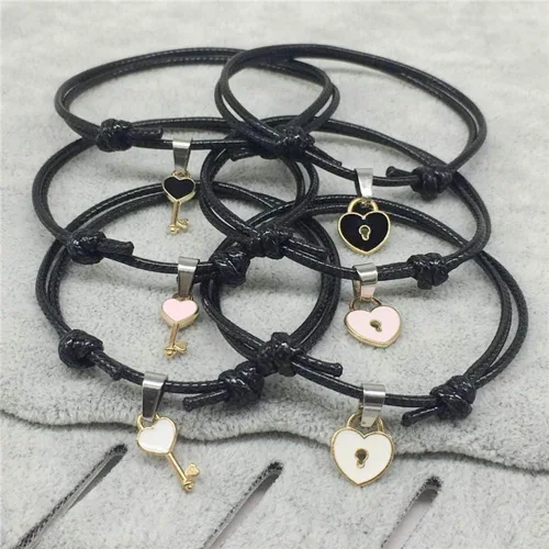 Miniatura 2 de MileHouse - Pulsera de moda para niñas y mujeres, 1 pieza de bisutería con cierre de llave, diseño de corazón, color negro