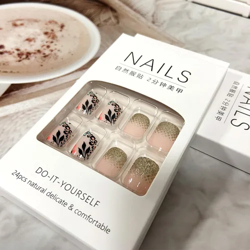 Miniatura 4 de Uñas postizas a presión degradadas con purpurina de longitud corta, uñas postizas en forma de ataúd con diseño de hojas de corazón, 24 uñas postizas