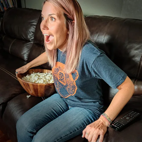 Miniatura 4 de Camiseta estampada a mano con diseño de oso