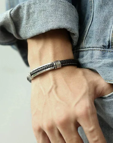 Miniatura 2 de FILOBOKO Pulsera de cuero negro para hombres adolescentes y niños, pulsera de hebilla ajustable de acero inoxidable plateado para hombres, Metal,