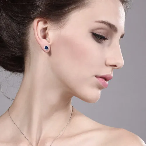Miniatura 2 de Gem Stone King Aretes redondos de oro blanco de 18 quilates con piedra natal y diamante blanco de 0.157 in para mujer