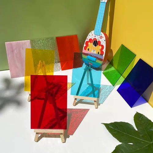 Miniatura 3 de ILLUCKAI 12 hojas de vidrieras transparentes arcoíris de 4 x 6 pulgadas, suministros de vidrio de arte catedral para proyectos de vidrieras