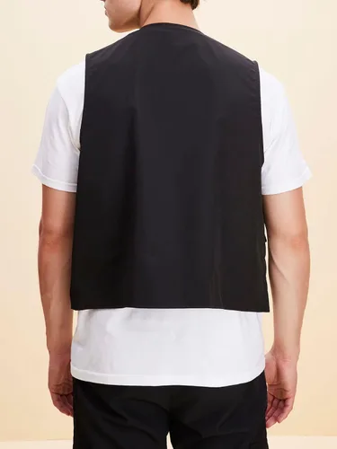Miniatura 3 de OYOANGLE Chaleco tipo cargo sin mangas con cuello en V y cremallera para hombre con bolsillos con solapa