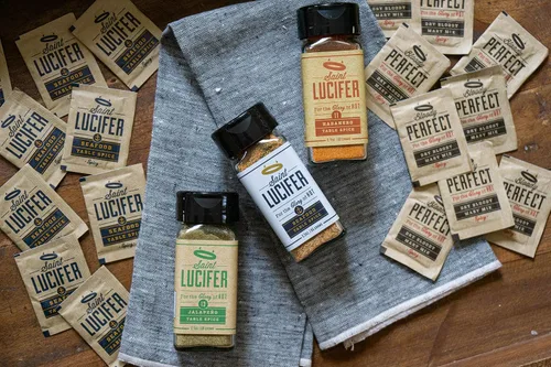 Miniatura 3 de Saint Lucifer, Paquete triple combinado, 3 condimentos de habanero, jalapeño y mariscos, fabricados en los Estados Unidos, sin gluten, sin azúcar
