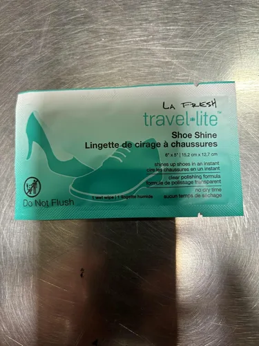 Miniatura 2 de LA Fresh Travel Lite - Toallitas de limpieza prehumedecidas para zapatos, paquete de 50 toallitas de limpieza envueltas individualmente, sin rayas